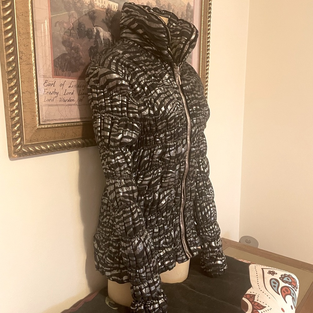 Svetlana Stretchy Puffer Jacket.